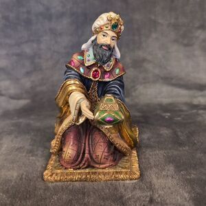 Kirkland Nativity Kneeling King Christmas Scene #915694 Replacement King